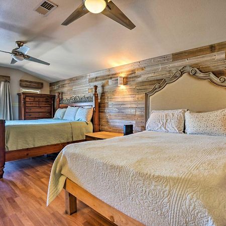 Waterfront Guadalupe River Lodge Home With Dock! Сегиин Екстериор снимка