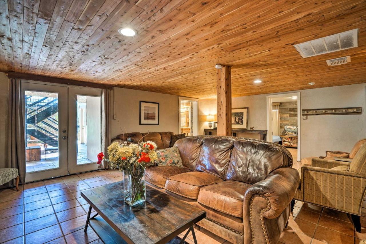 Waterfront Guadalupe River Lodge Home With Dock! Сегиин Екстериор снимка