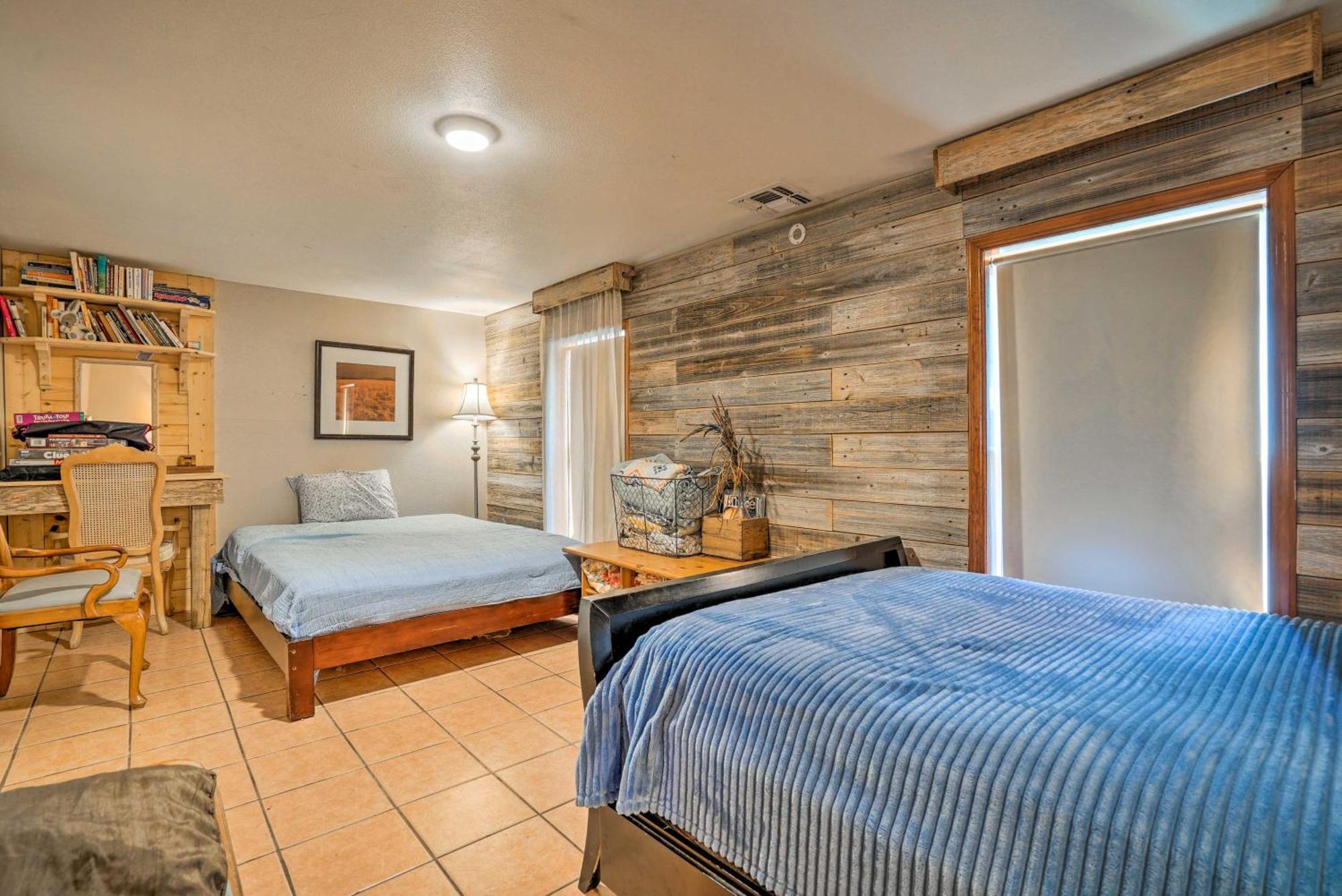 Waterfront Guadalupe River Lodge Home With Dock! Сегиин Екстериор снимка